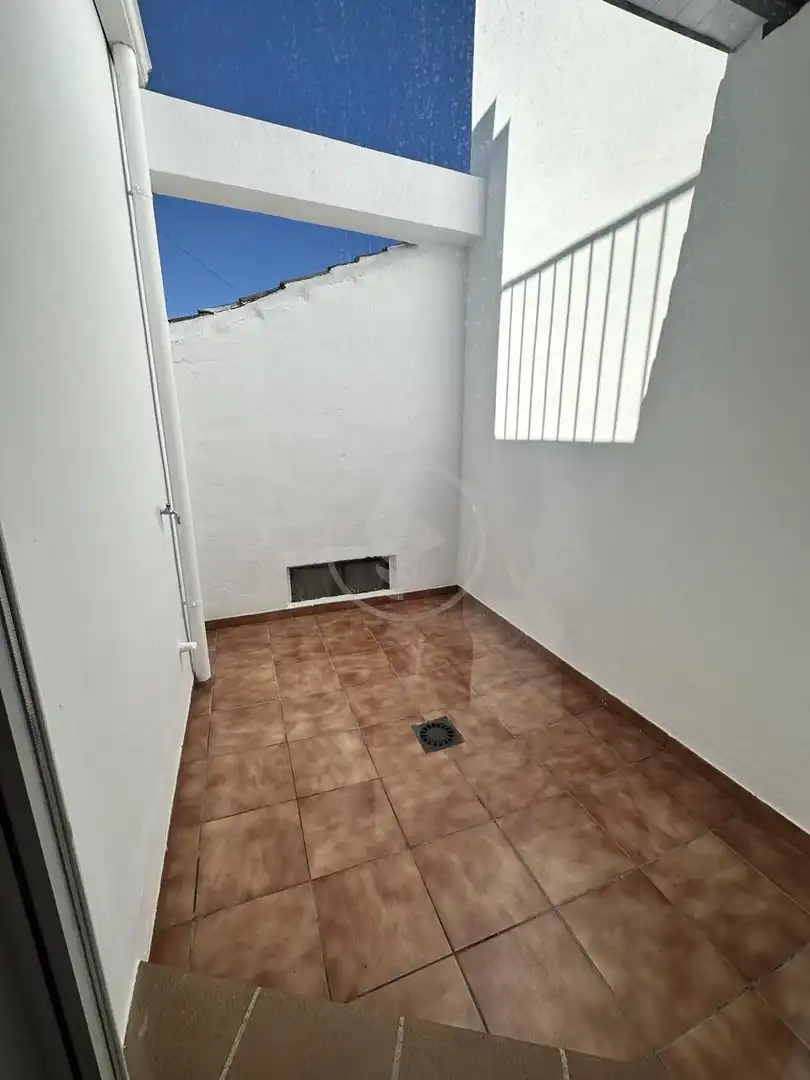 Duplex avec ascenseur à louer à Calle Alberto López Poveda