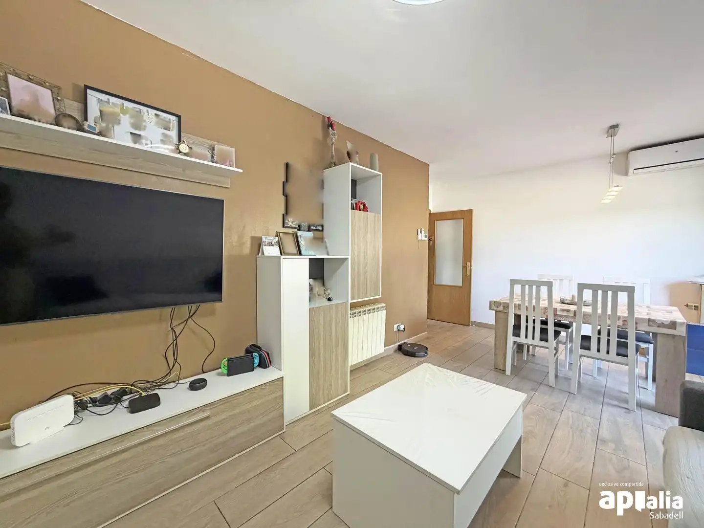Sala de estar de Piso en venta en Barberà del Vallès con Calefacción, Jardín privado y Trastero