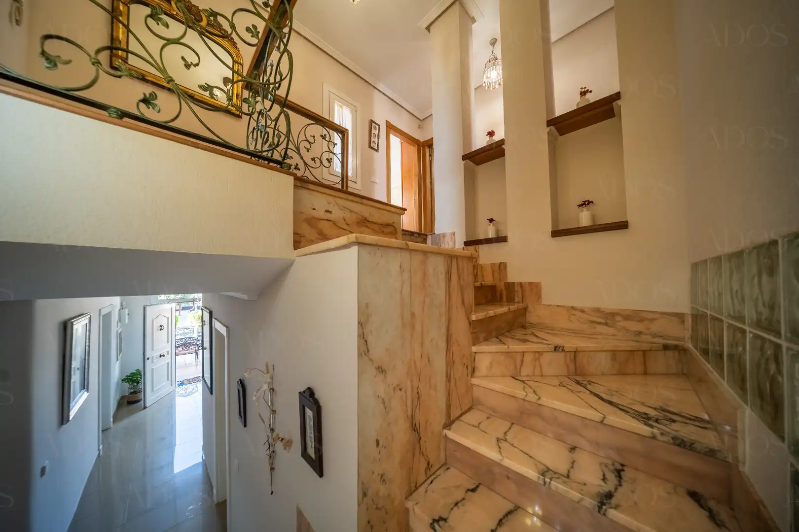 Houses for sale in Calle Fernando Casinello, Aguadulce Sur