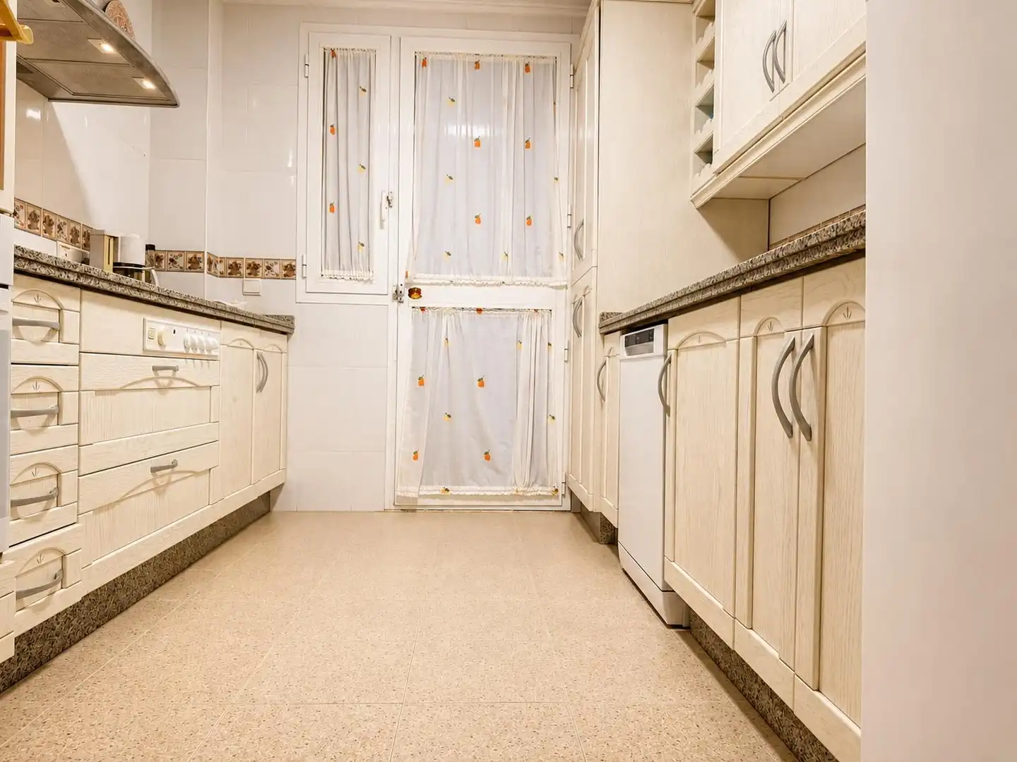 Küche von Wohnung zum Verkauf in Córdoba mit Heizung, Privatgarten und Terrasse