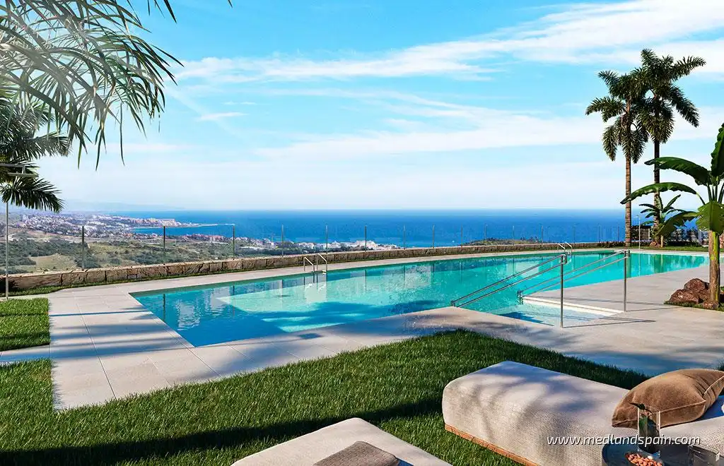 Apartment with pool for sale in Casares Golf - Casares del Sol