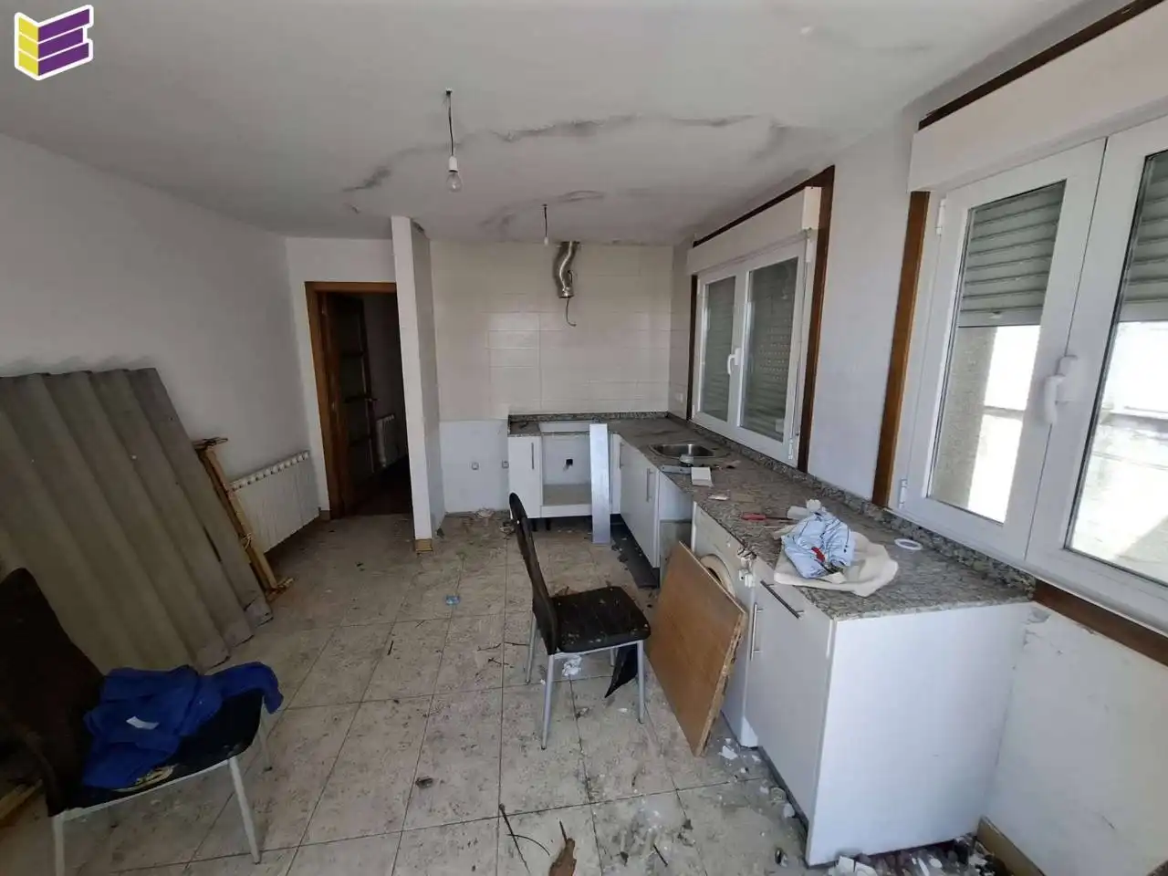 Kitchen of Buildings for sale in Vigo 