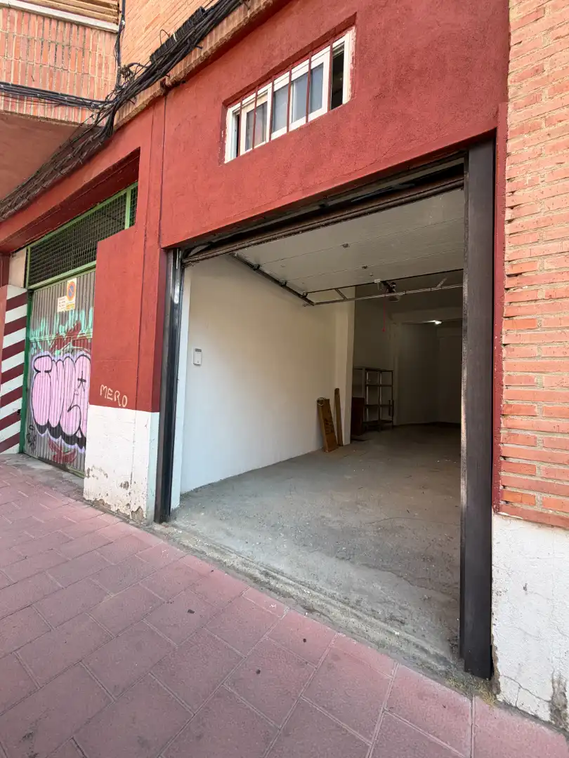 Local comercial en venda a Calle del Bailarín Vicente Escudero, imagen 2