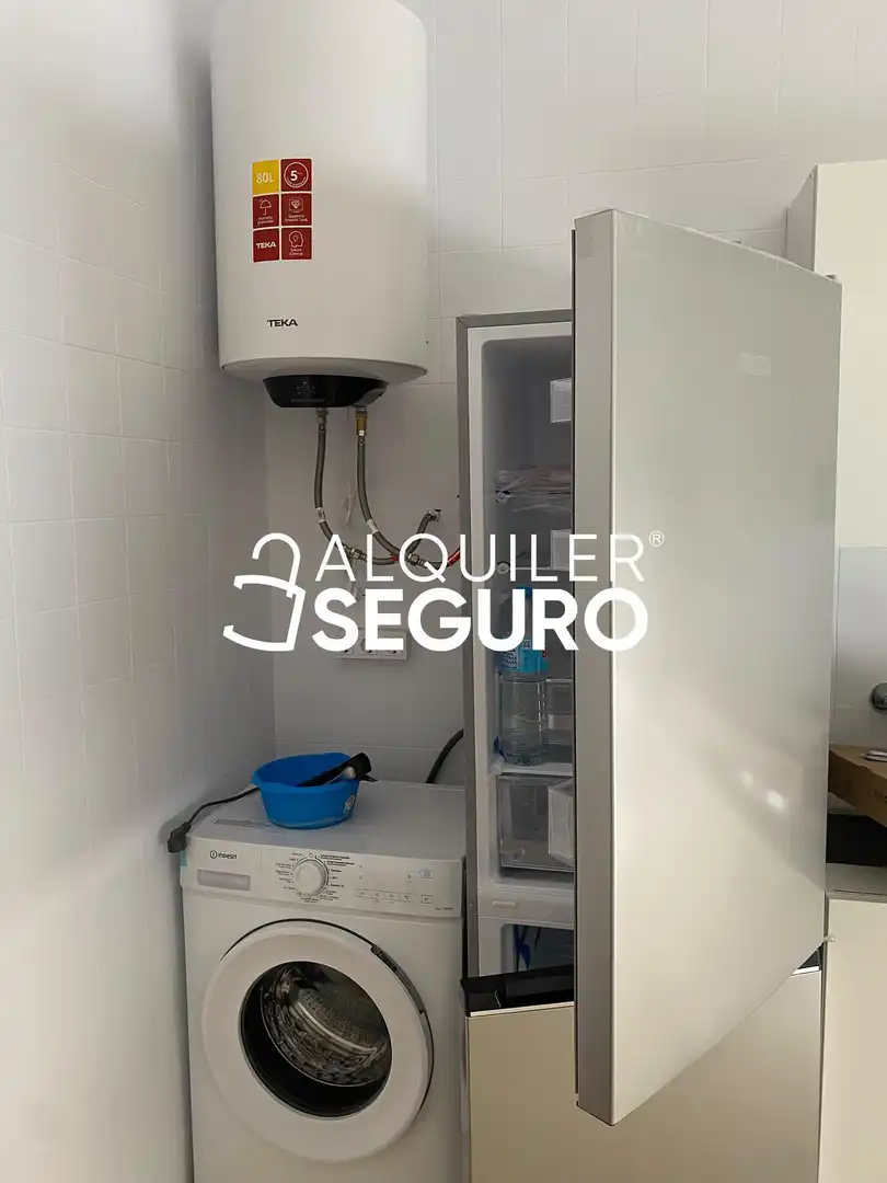 Flat for rent in Zaragoza  with Air Conditioner