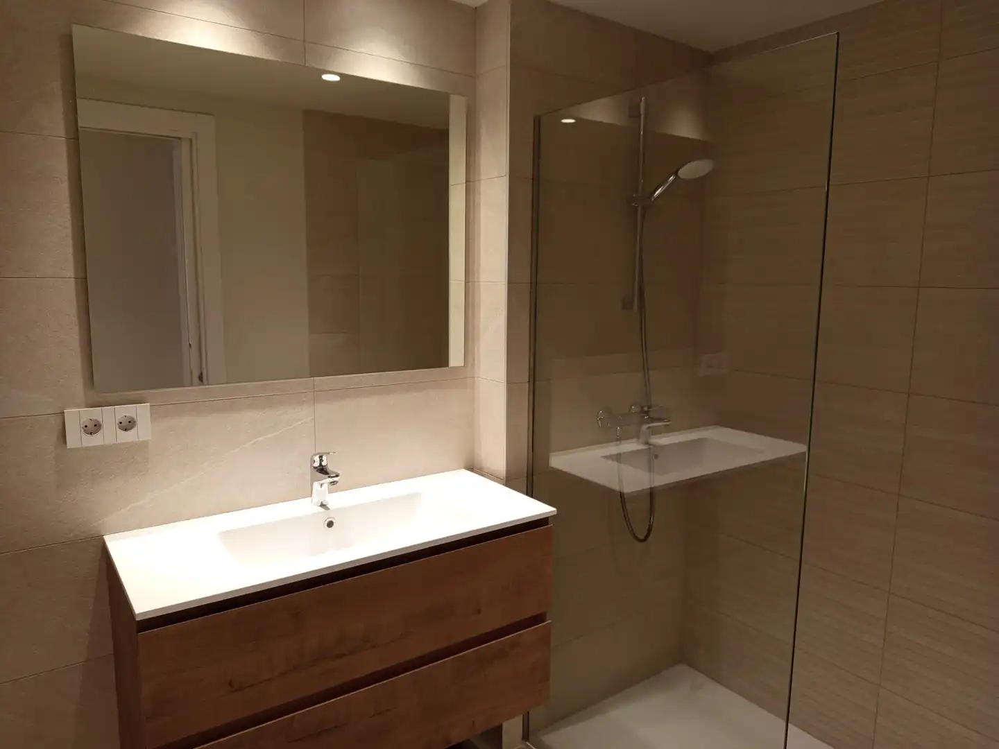 Rez-de-chaussée neuf avec ascenseur à vendre à Nord, imagen 3