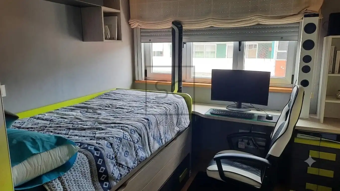 Schlafzimmer von Wohnung zum Verkauf in Ferrol mit Heizung und Abstellraum
