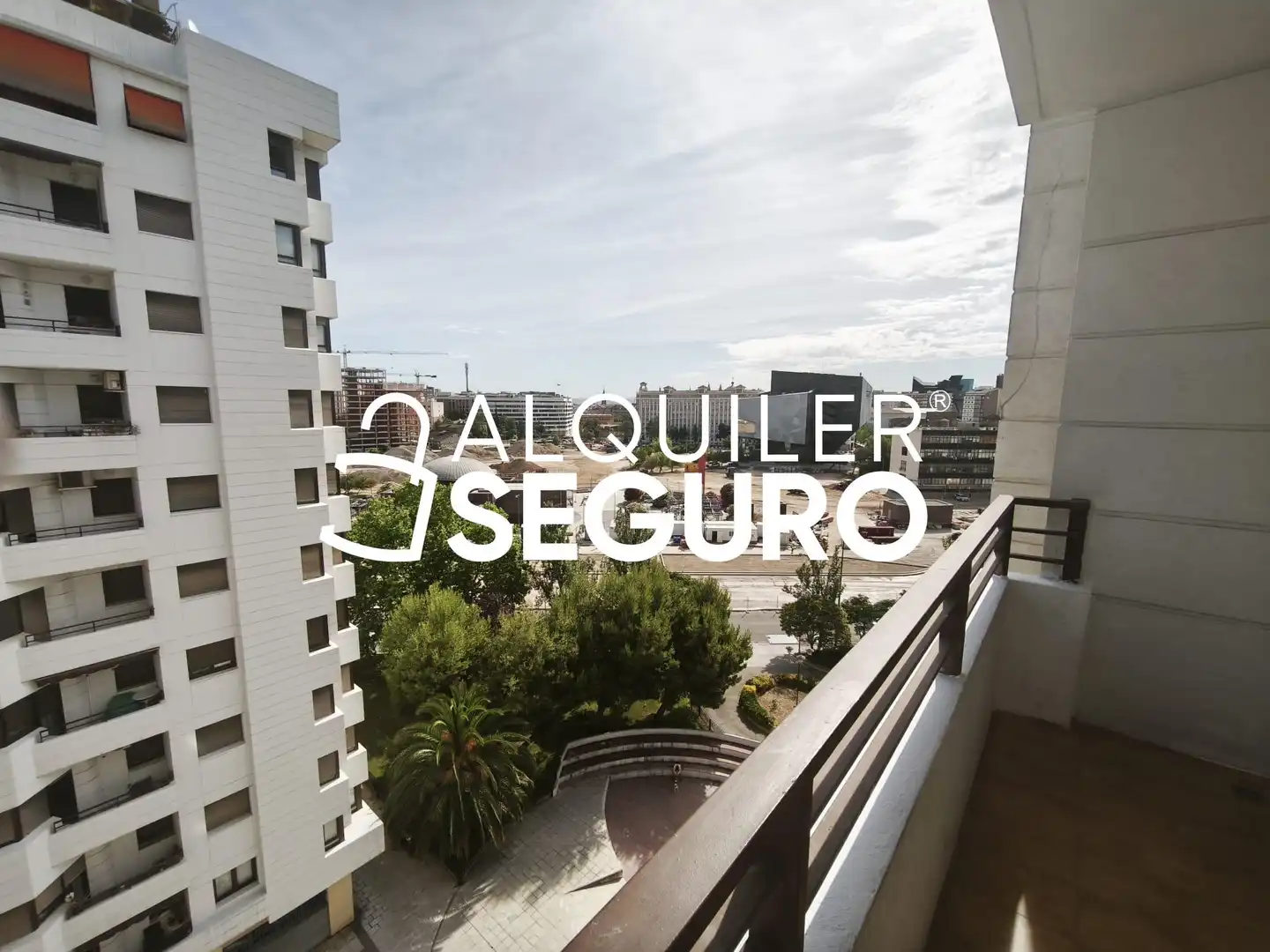 Vista exterior de Piso de alquiler en Zaragoza con Calefacción, Terraza y Trastero