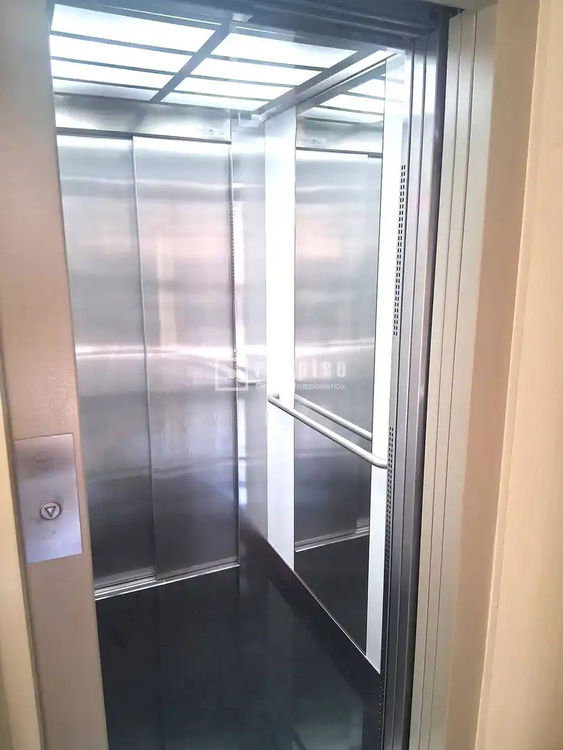 Wohnung zum Verkauf in Madrid mit Klimaanlage, Heizung und Terrasse