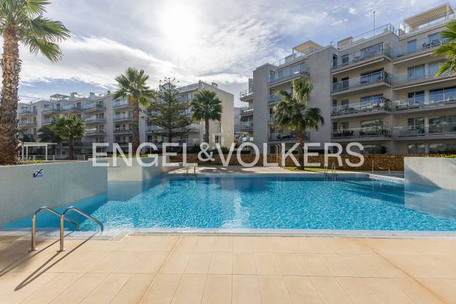 Apartamento en Alquiler en El Montgó