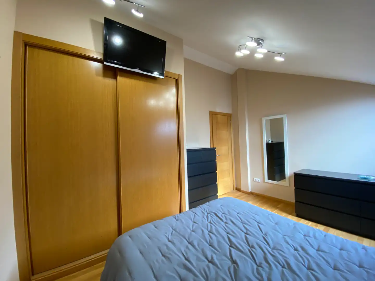Schlafzimmer von Wohnung zur Miete in Boqueixón mit Terrasse, Abstellraum und Möbliert