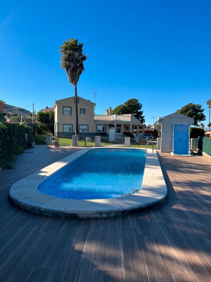 Casa o chalet en venta en Calle Laguna de Gallocanta, Sierra Perenchiza - Cumbres de Calicanto - Sto Domingo