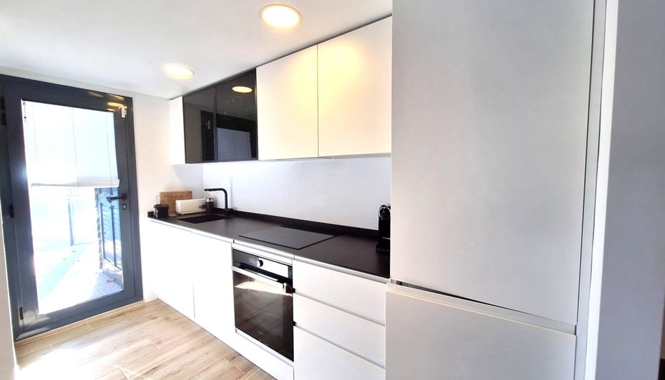 Apartamento en venta en Zona Pueblo - 3