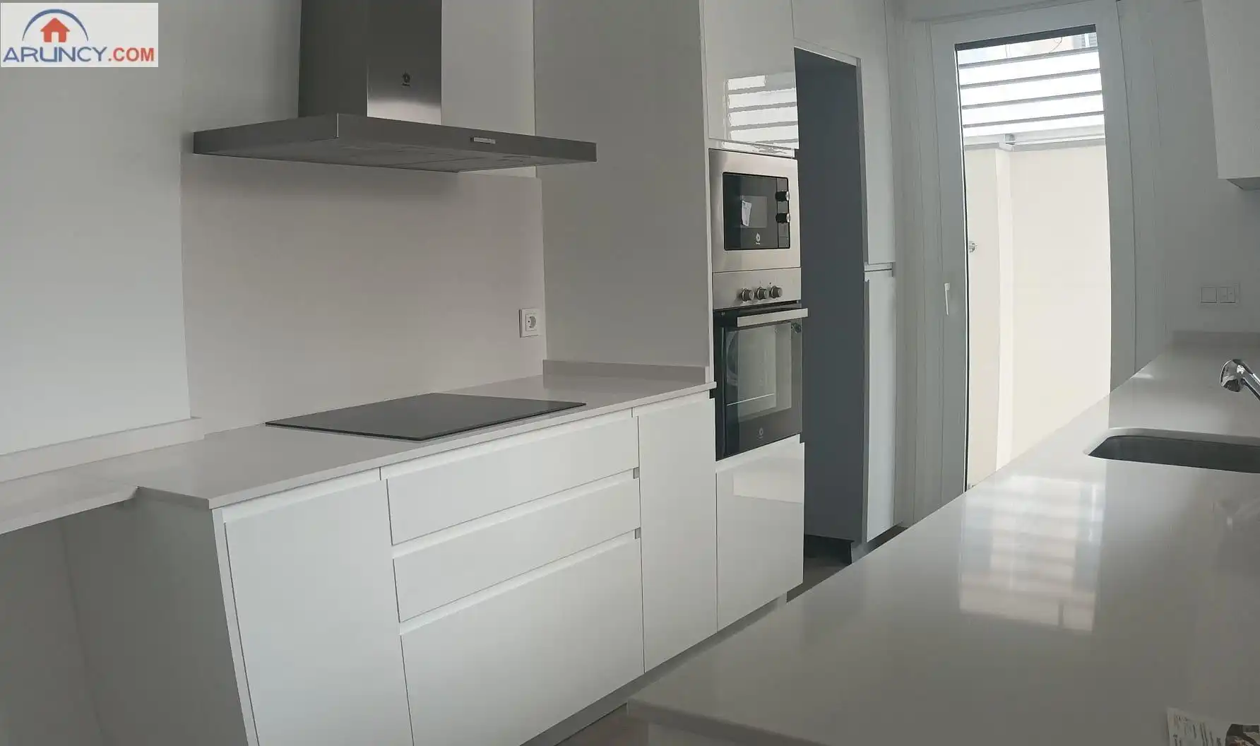 Adosado con piscina en venta en Entrenúcleos, imagen 16