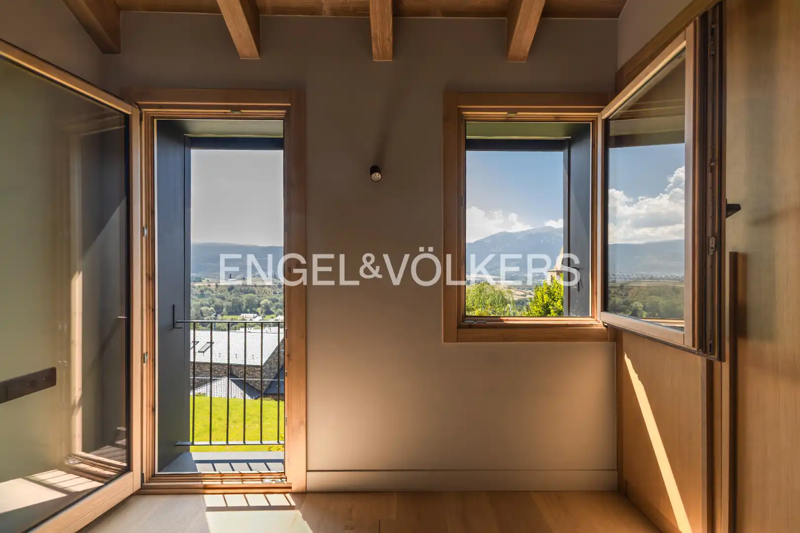 Casa aparellada amb jardí en venda a Bolvir, imagen 12