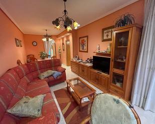 Sala d'estar de Apartament de lloguer en Benidorm amb Terrassa