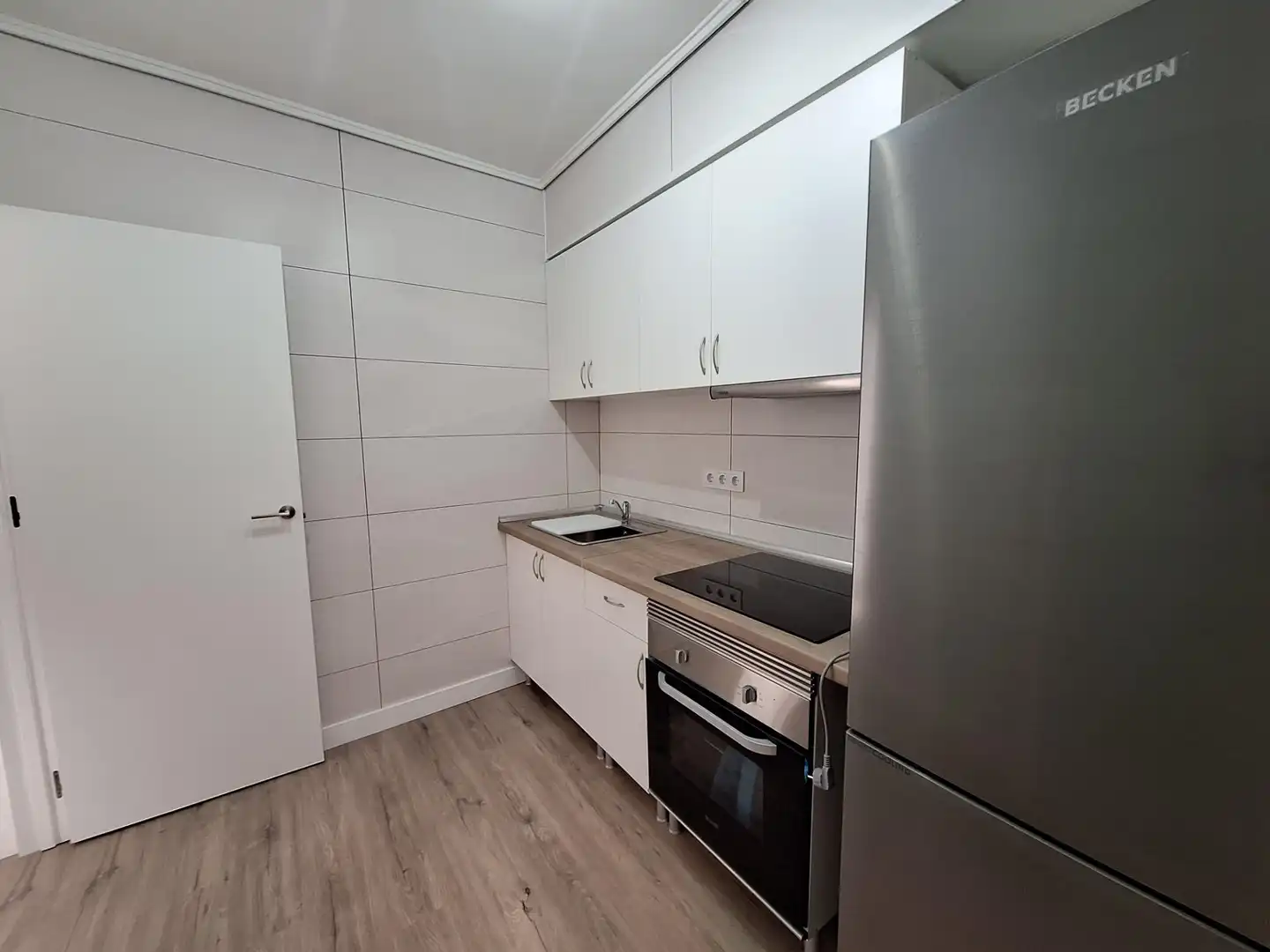 Flat with terrace for sale in Calle de Don José Ramos, imagen 9
