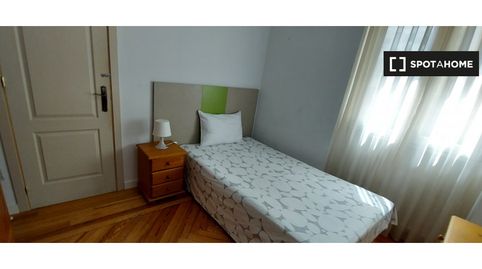 Photo 3 of Room in Almagro, Madrid Capital