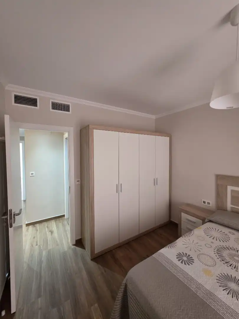 Schlafzimmer von Wohnung zur Miete in Melilla mit Klimaanlage, Möbliert und Waschmaschine