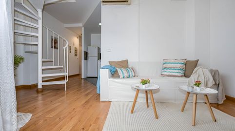 Luz, terraza y comodidad tu ático dúplex en Sanlúcar