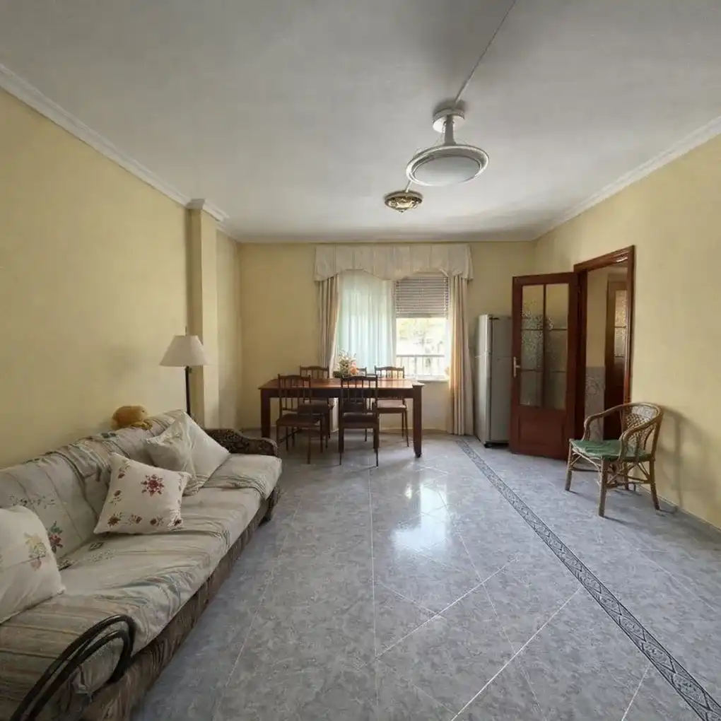 Sala de estar de Casa adosada en venta en Montearagón con Aire acondicionado, Calefacción y Terraza