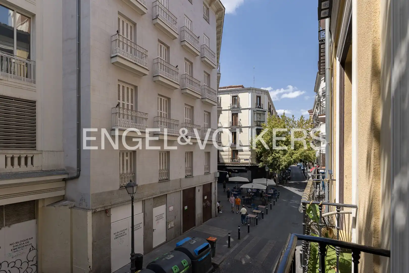 Vista exterior de Piso de alquiler en Madrid con Aire acondicionado, Calefacción y Amueblado
