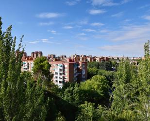 Exterior view of Flat for sale in  Madrid Capital  with Terrace