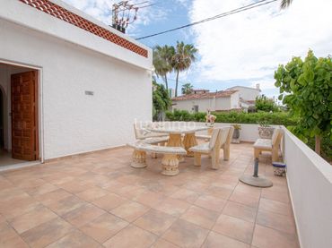 Detached house to rent in Carrió - La Merced - Los Pinos