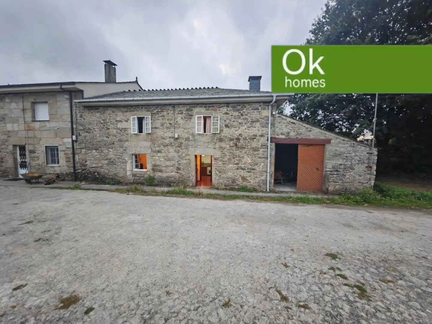 Casa rustica con giardino in vendita a Friol, imagen 2
