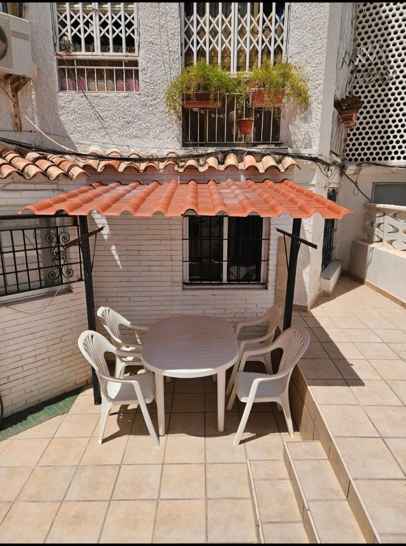 Terrassa de Planta baixa de lloguer en Alicante / Alacant amb Terrassa, Moblat i Es permeten mascotes