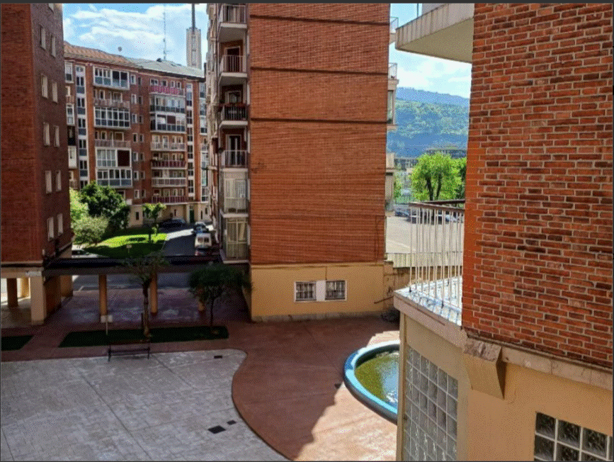 Vista exterior de Pis en venda en Bilbao  amb Calefacció i Terrassa