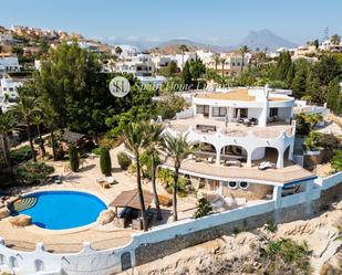 Vista exterior de Casa o xalet de lloguer en Villajoyosa / La Vila Joiosa amb Aire condicionat, Terrassa i Piscina