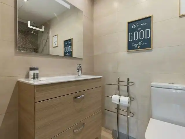 Bathroom of Apartments for sale in Benalmádena  with Air Conditioner, Terrace and Storage room