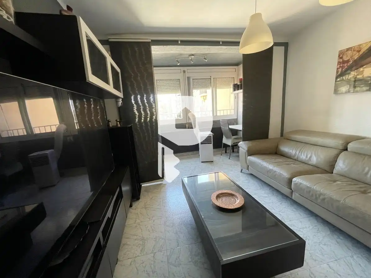 Sala d'estar de Apartament en venda en Sant Vicenç Dels Horts amb Calefacció i Internet