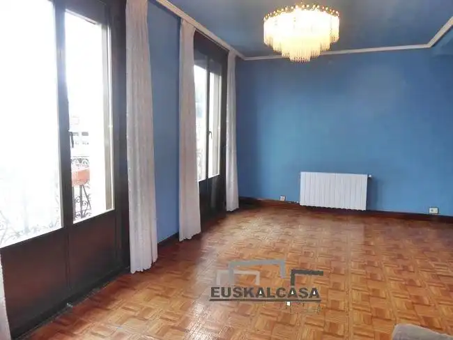 Bedroom of Flat for sale in Bilbao   with Heating and Balcony