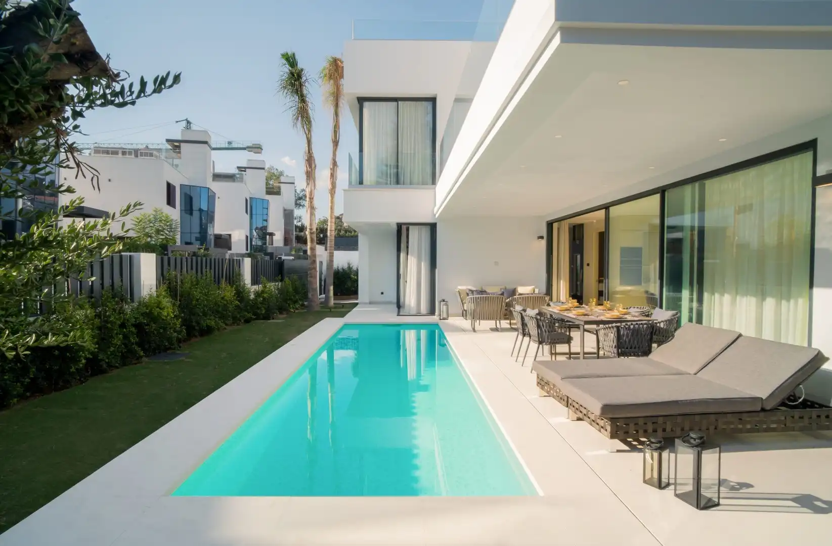 Piscina de Casa o chalet en venta en Marbella con Aire acondicionado, Calefacción y Jardín privado