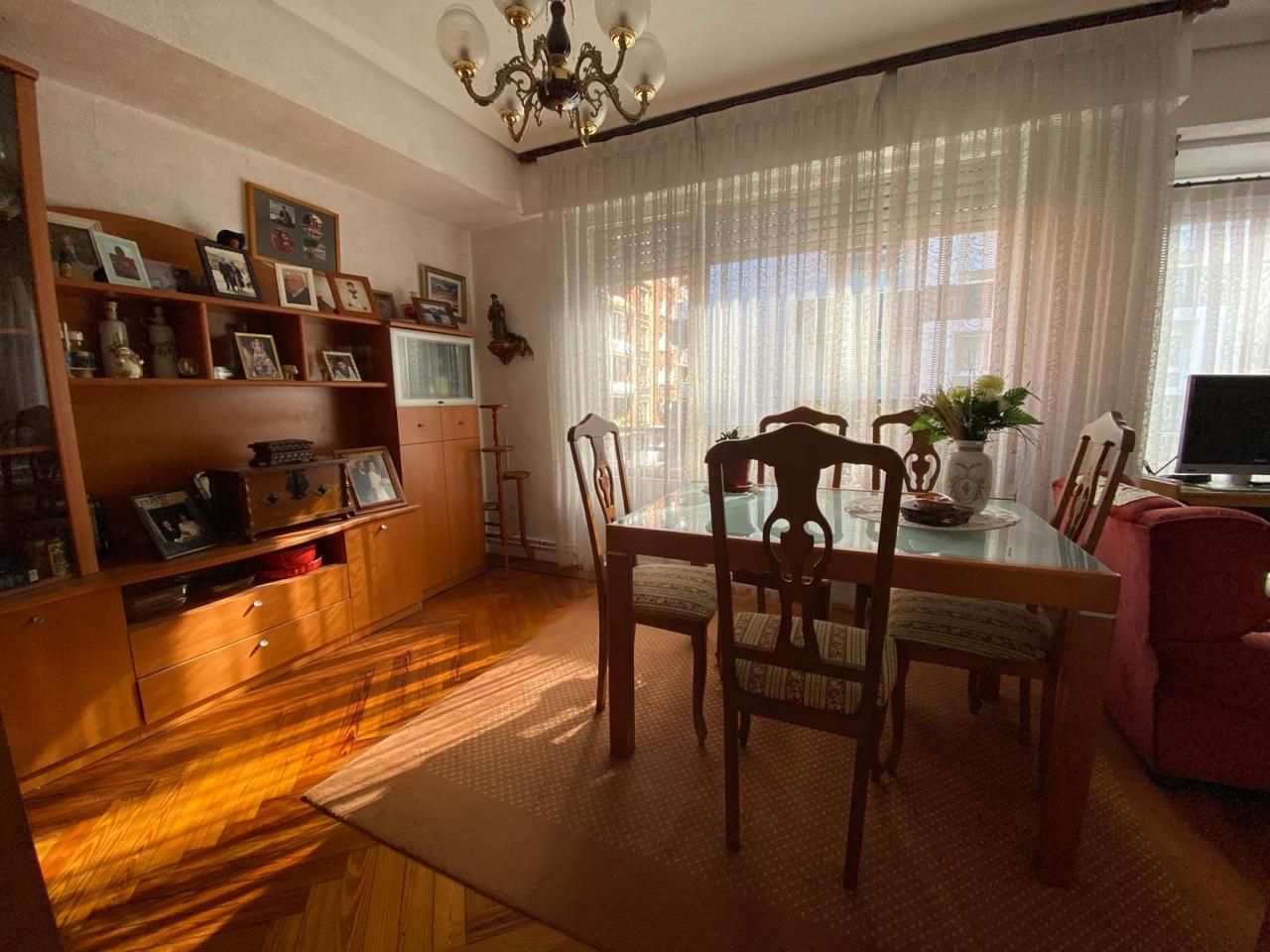 Menjador de Pis en venda en Durango amb Calefacció i Balcó