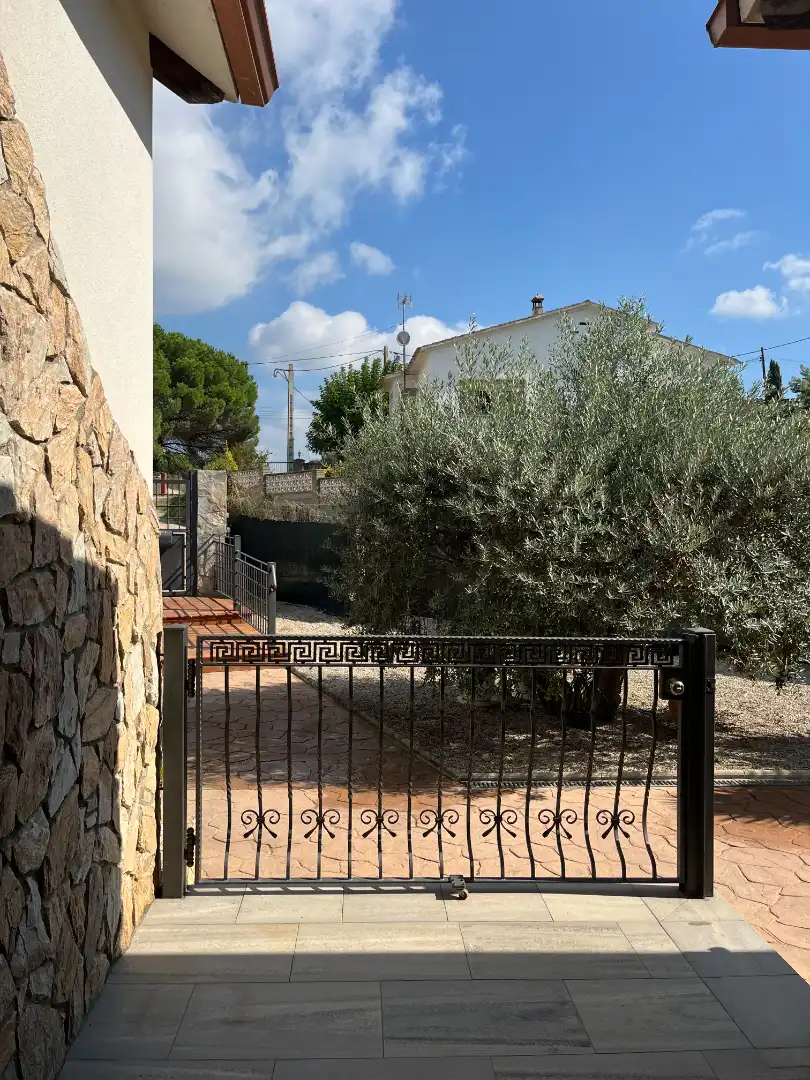 Jardí de Casa o xalet en venda en Vilanova del Vallès amb Aire condicionat, Calefacció i Jardí privat