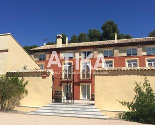 Vista exterior de Finca rústica de lloguer en Ontinyent amb Aire condicionat, Calefacció i Piscina