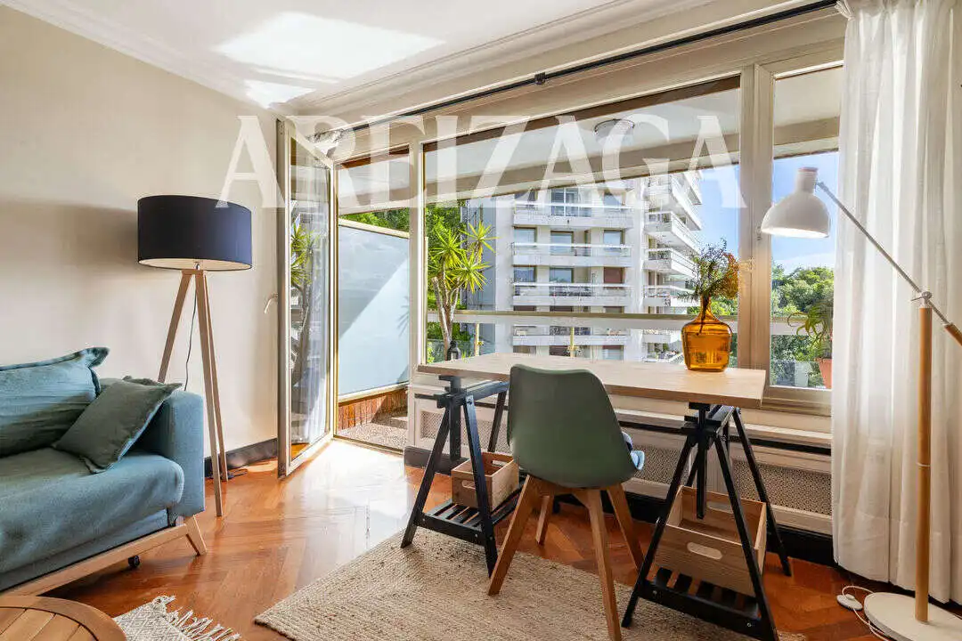 Vista exterior de Piso en venta en Donostia - San Sebastián  con Aire acondicionado, Calefacción y Jardín privado