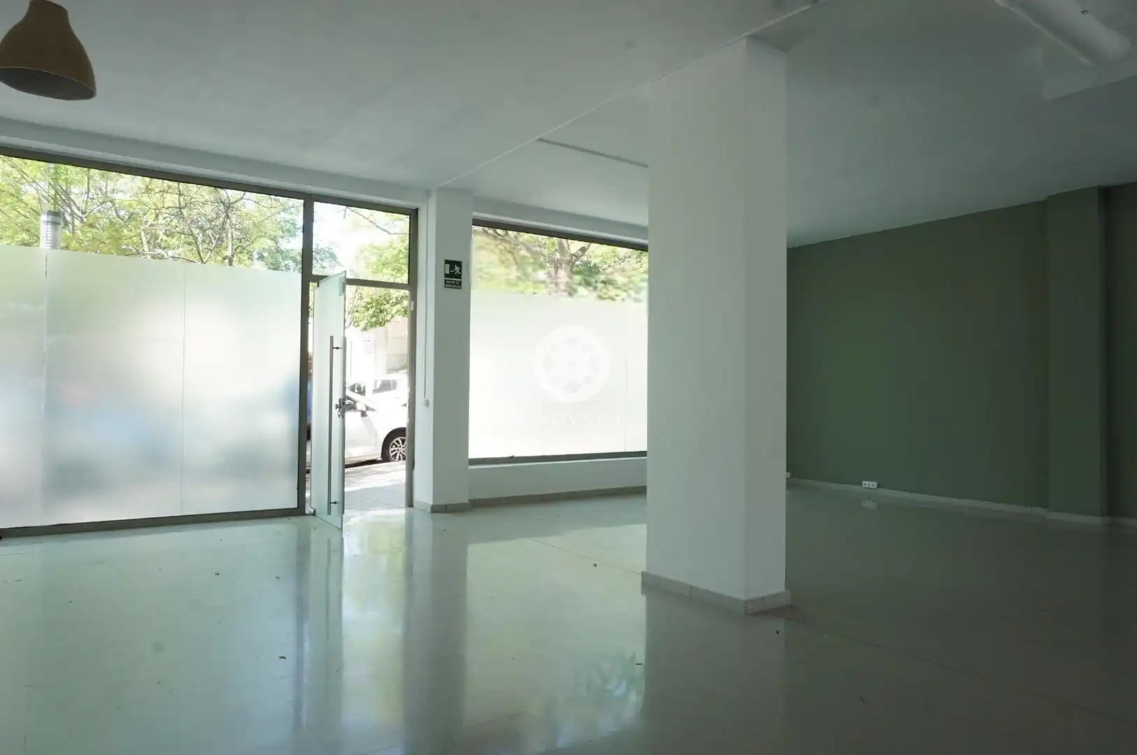 Local en venda en L'Hospitalet de Llobregat