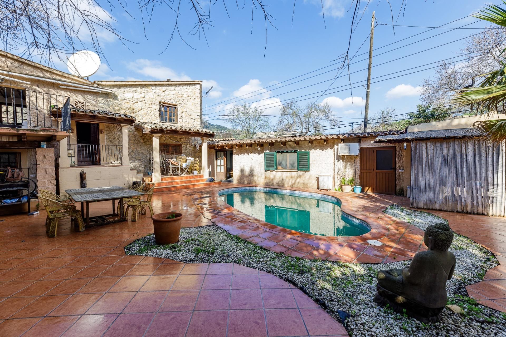 Swimming pool of House or chalet for sale in Calvià  with Air Conditioner, Terrace and Storage room