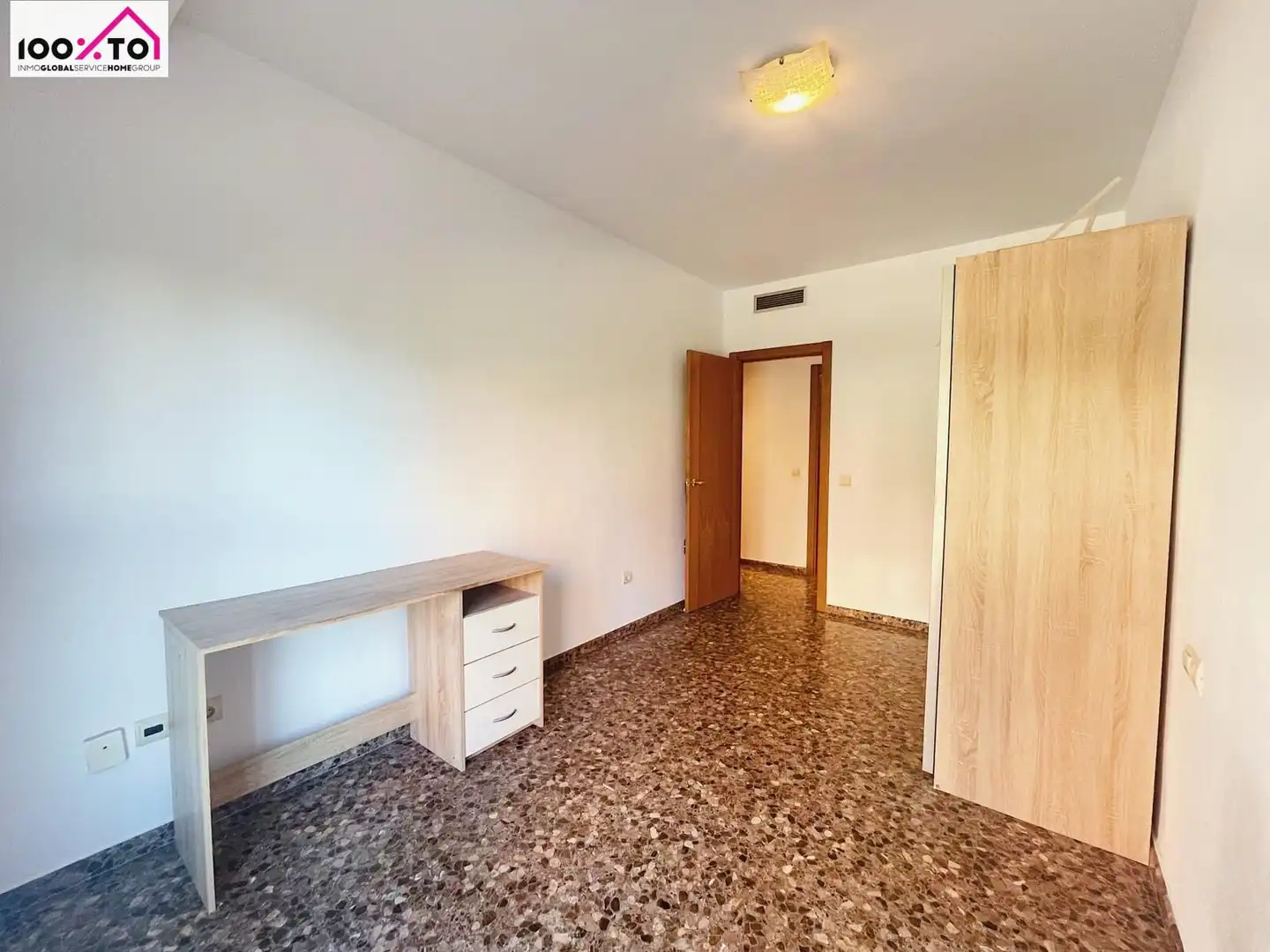 Habitación de Piso en venta en Paterna con Trastero y Balcón