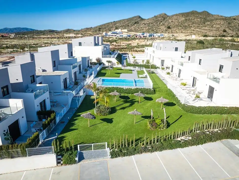 Vista exterior de Casa adosada en venta en Murcia con Aire acondicionado, Calefacción y Jardín privado