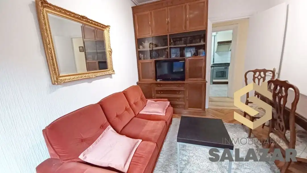 Sala d'estar de Pis de lloguer en Bilbao  amb Calefacció, Terrassa i Balcó