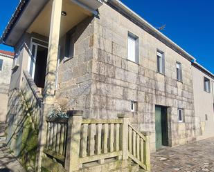 Vista exterior de Casa o xalet en venda en Vilaboa amb Terrassa