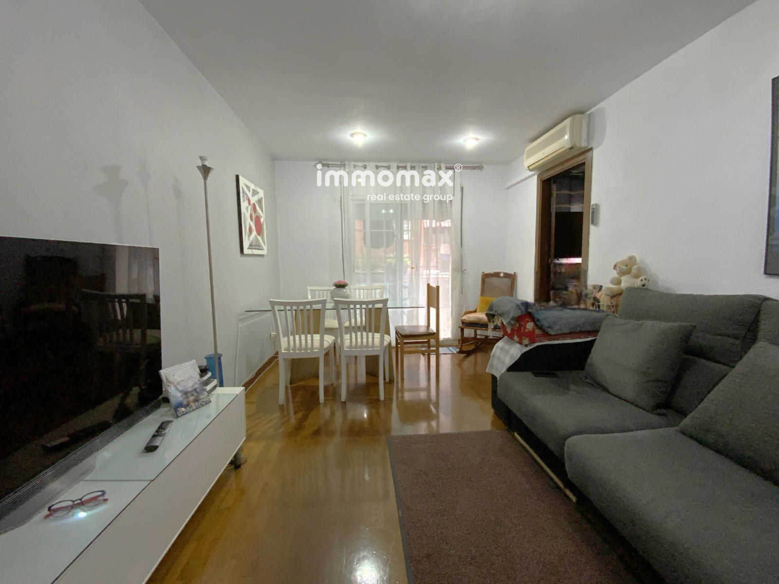 Living room of Flat for sale in Castelldefels  with Air Conditioner, Terrace and Furnished
