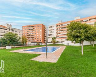 Swimming pool of Flat for sale in Viladecans  with Air Conditioner, Private garden and Parquet flooring