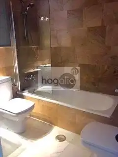 Bathroom of Flat for rent in Sevilla  with Air Conditioner, Terrace and Furnished