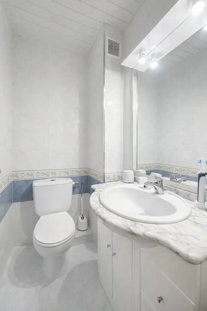 Bathroom of Flat for sale in Mollet del Vallès  with Heating, Furnished and Oven