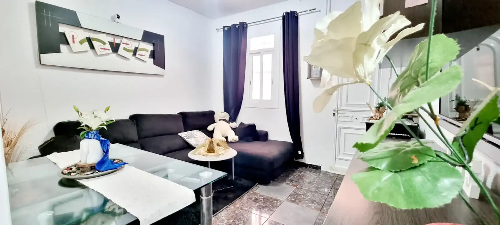 Living room of Flat for sale in L'Hospitalet de Llobregat  with Air Conditioner and Furnished